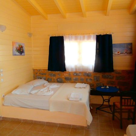Villa Tzortzakos By Holiday Homes Mavrovoúnion Eksteriør bilde