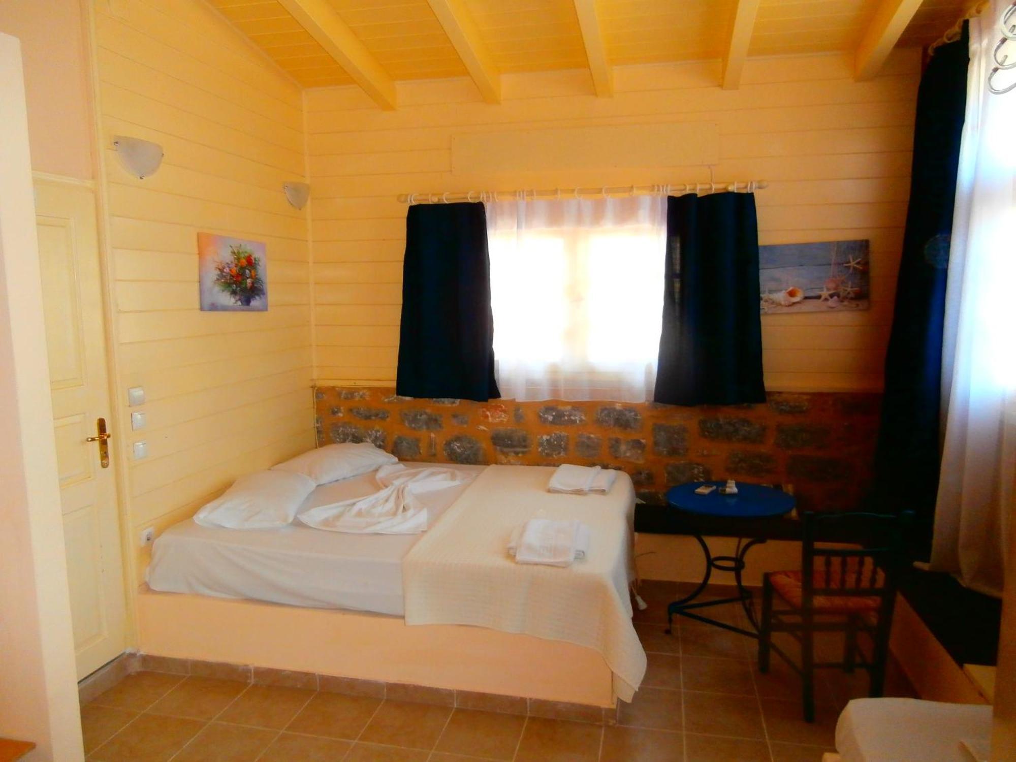 Villa Tzortzakos By Holiday Homes Mavrovoúnion Eksteriør bilde